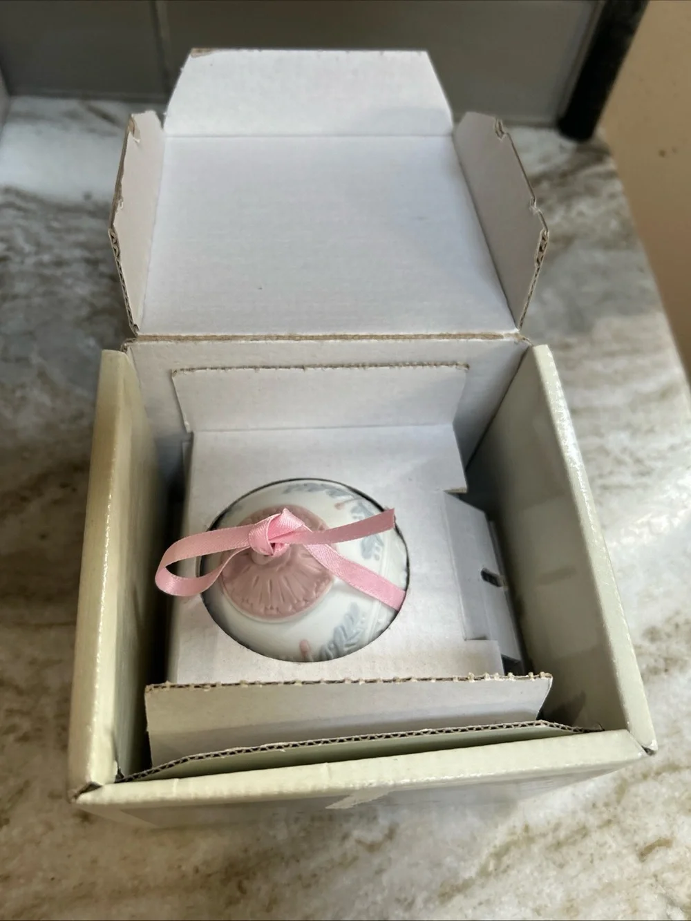 Lladró Porcelain Christmas Ball Ornament 1992 In Original Box Pink Ribbon papers